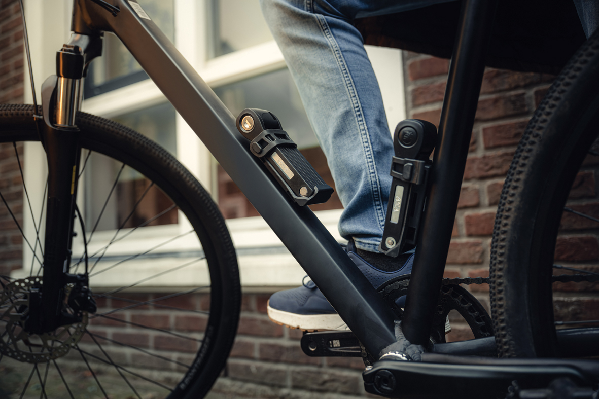 AXA Fold Lite 80 Duo Pack | AXA Bike Security 🇬🇧