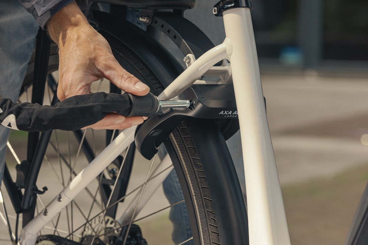AXA Atlas Large + ULC 5,5-130 + bag set | AXA Bike Security 🇬🇧